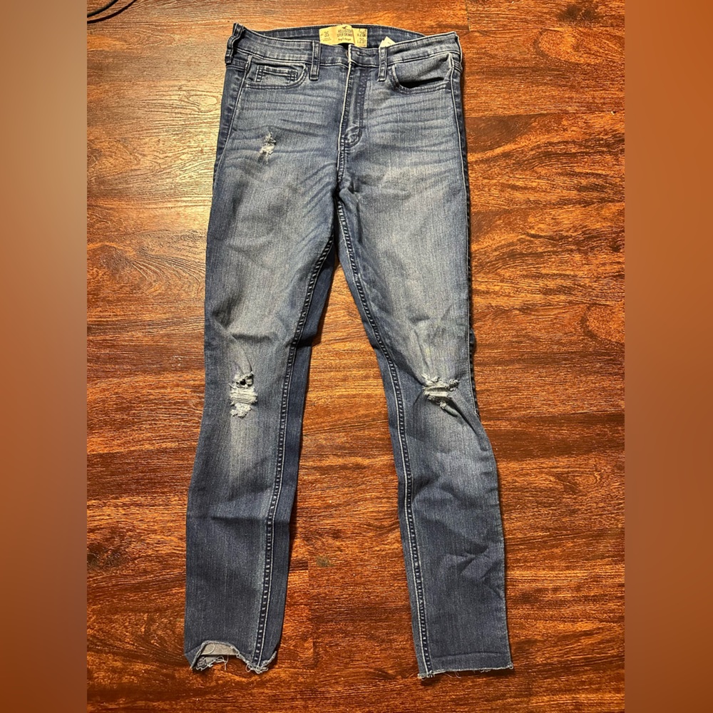 Hollister Jean Women